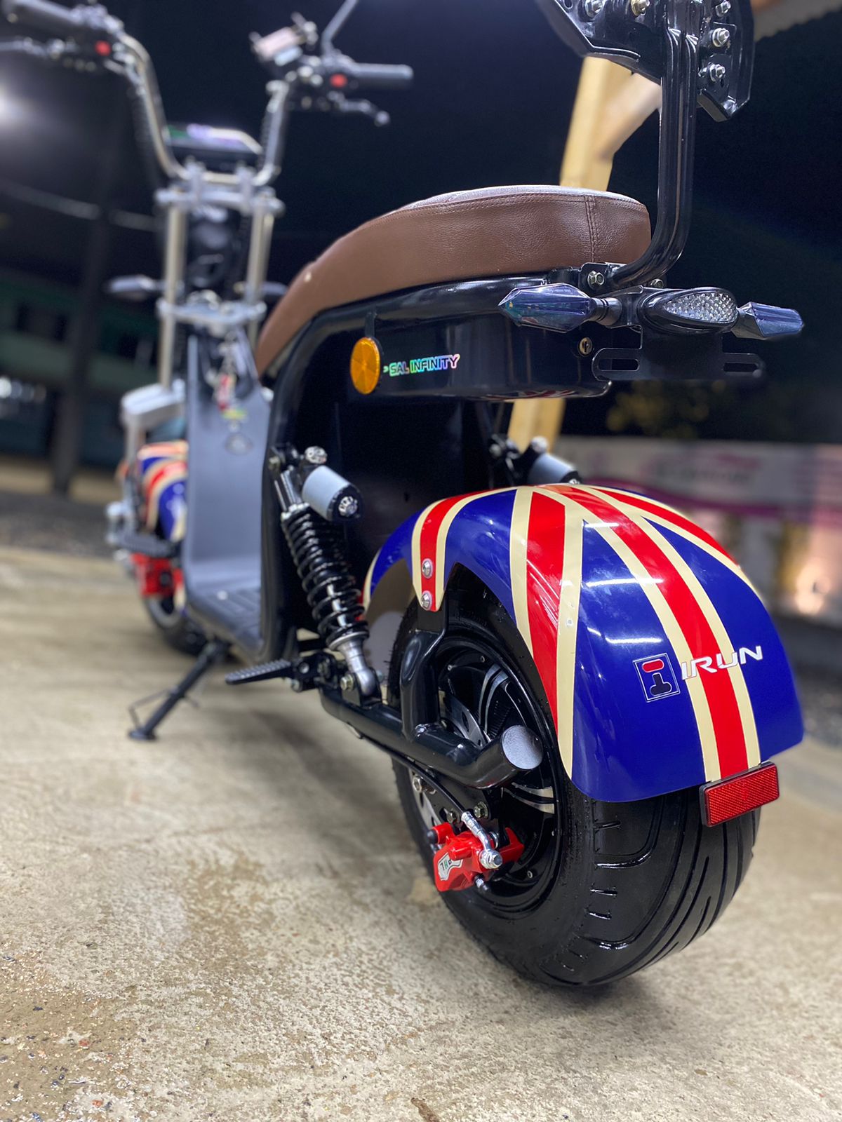 X11 Scooter elétrica